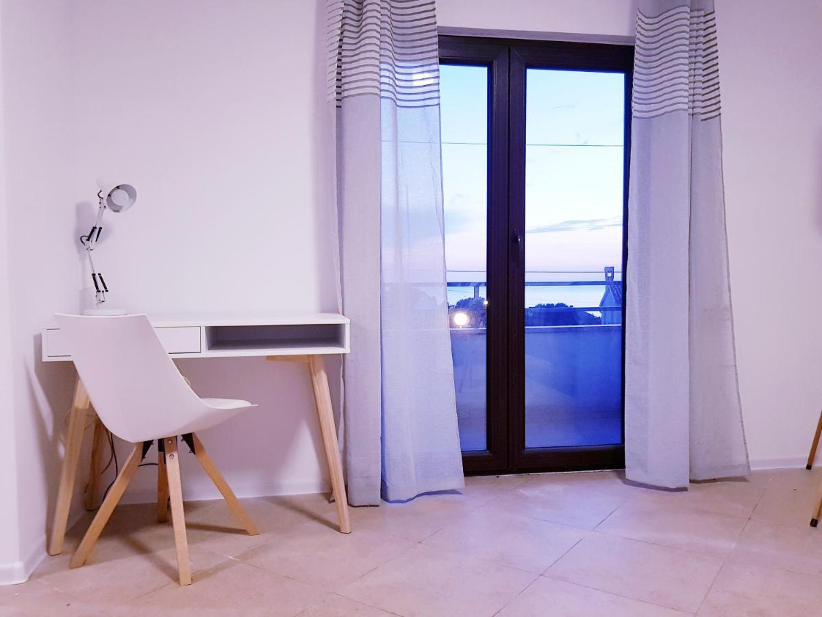 Apartment Sea View Rovinj Eksteriør billede